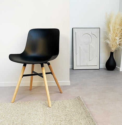 Black designer chair 'GLADYS Black designer chair 'GLADYS