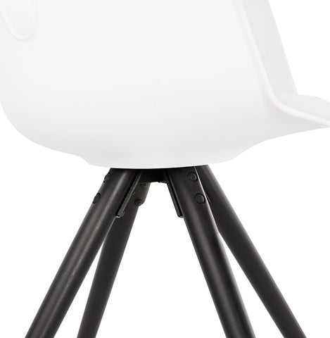 Chair with armrests 'ZALIK' white with legs in black wood